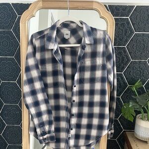 Madewell Blue and White Casual Button Down Shirt